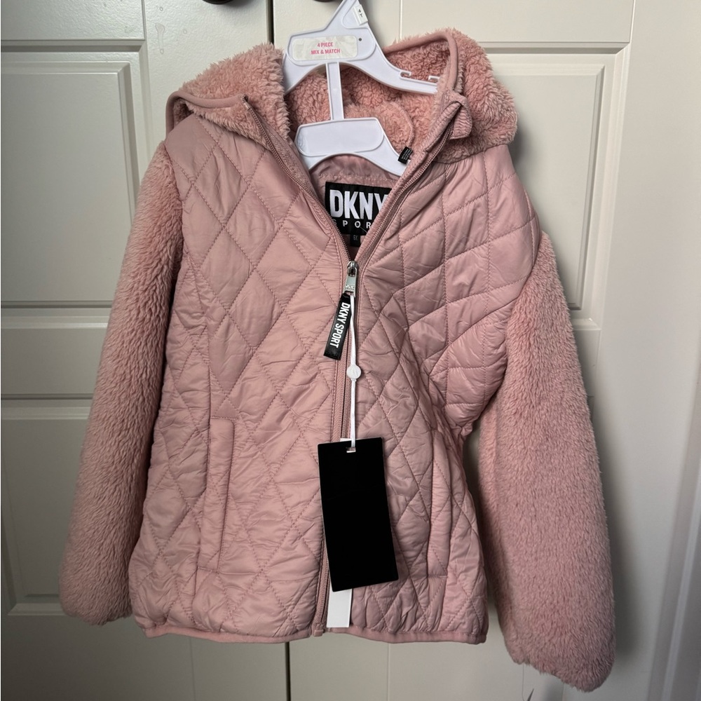 $100 NWT 6x girl’s DKNY sport pink jacket with faux fur, pockets, hood